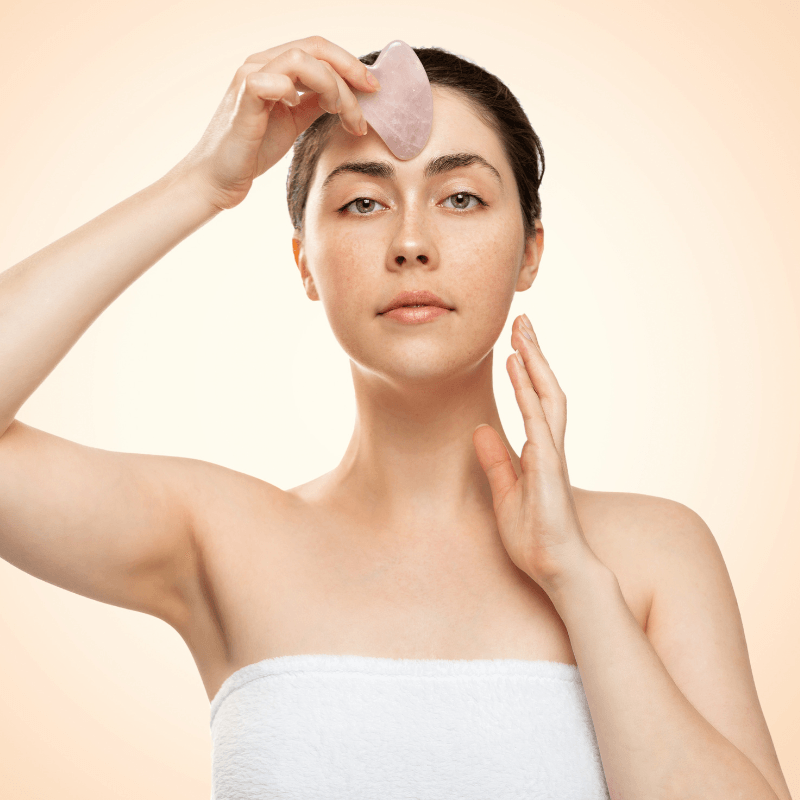 gua sha | LovelyGuasha™ pierre de massage en quart rose en forme de coeur - belleMbeauté