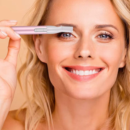Dermaplaning | Dermotravel | Rasoir électrique de voyage pour le visage - belleMbeauté