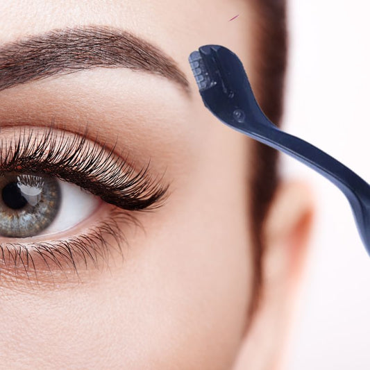 Dermaplaning | Proderma™ | Le lot de trois rasoir facial, pour les sourcils et le visage - belleMbeauté