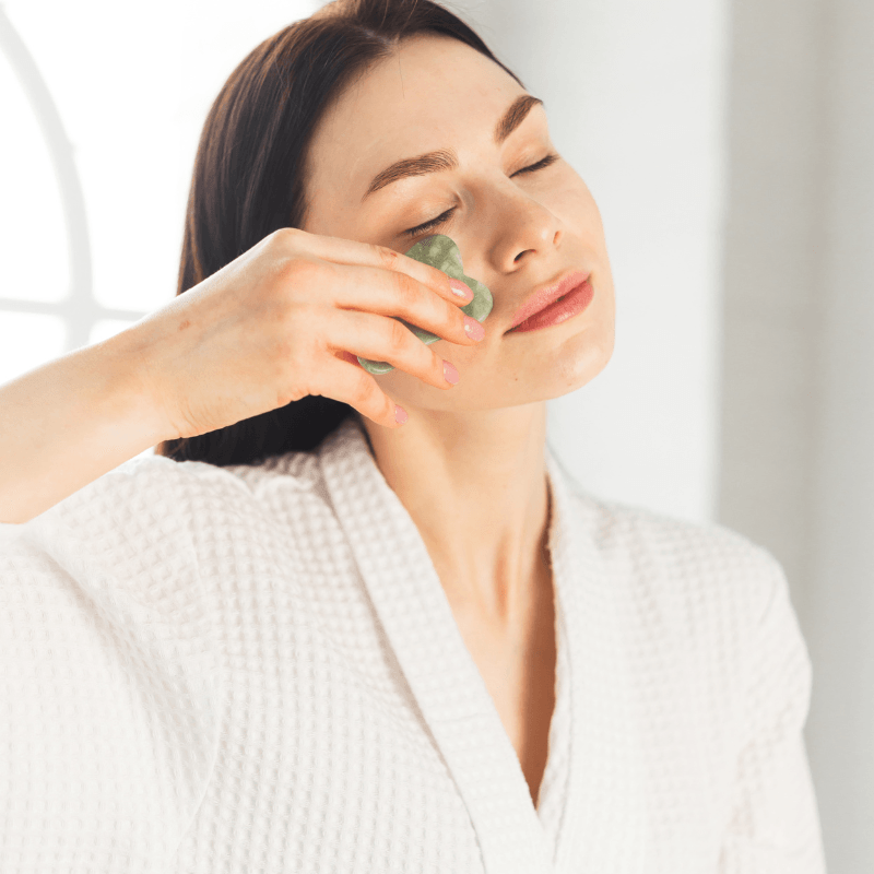 Gua sha ⎸ GuashaJade™ ⎸ Accessoire de massage pour le visage ,en pierre de jade ,anti ride - belleMbeauté