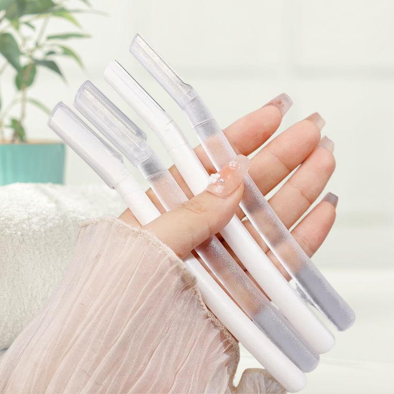 Rasoir à sourcil | Eyepro | lot de 4 rasoirs à sourcils doux et précis - belleMbeauté
